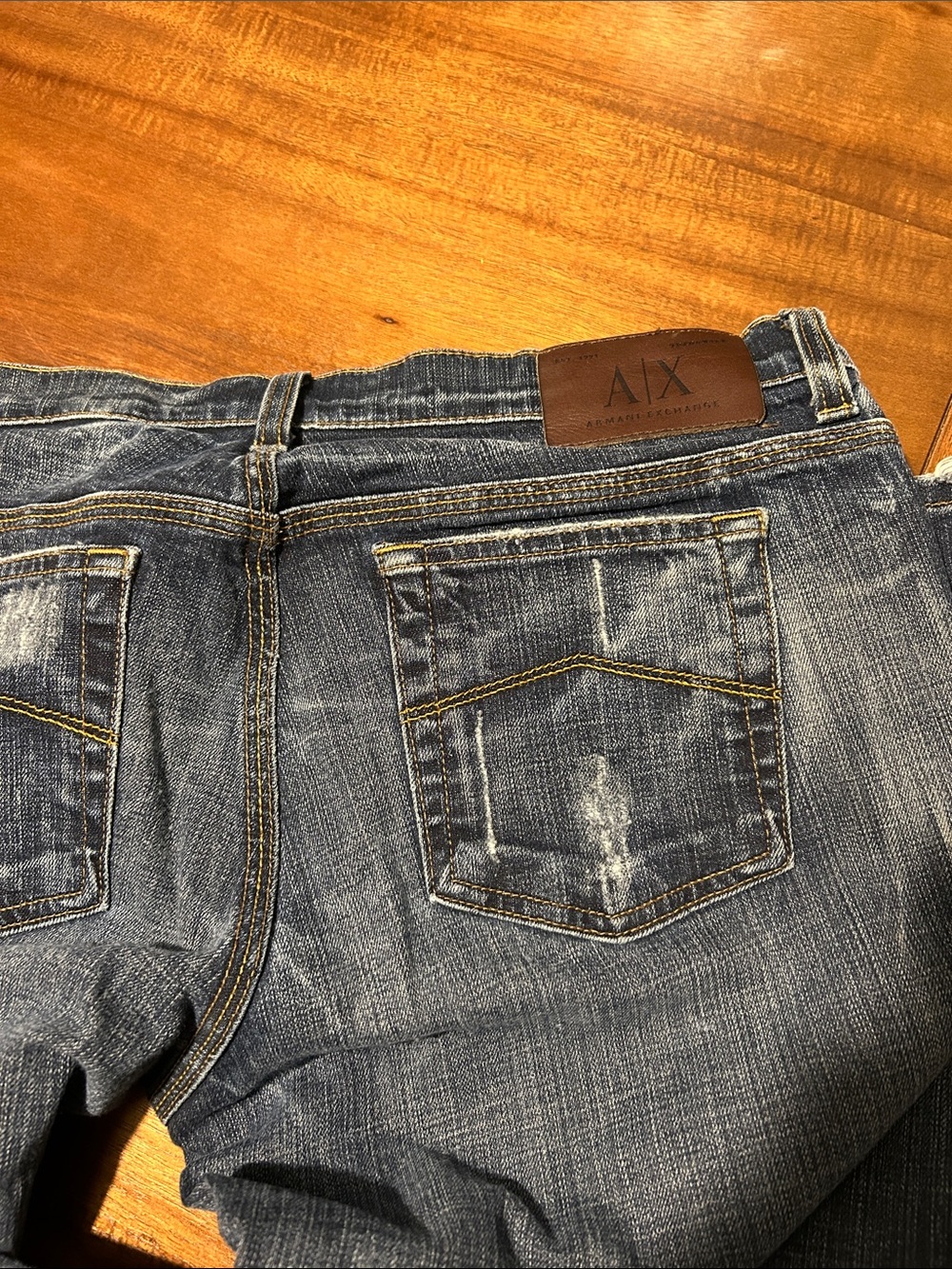 A/X Armani Exchange women’s dark Blue Washed Jeans